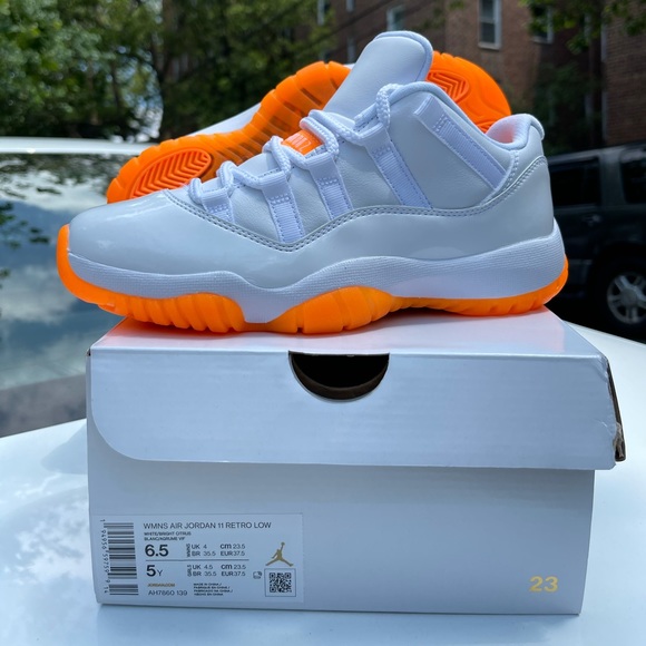 WMNS Air Jordan 11 RetroLow Bright CitrusAH7860139 - Picture 1 of 3